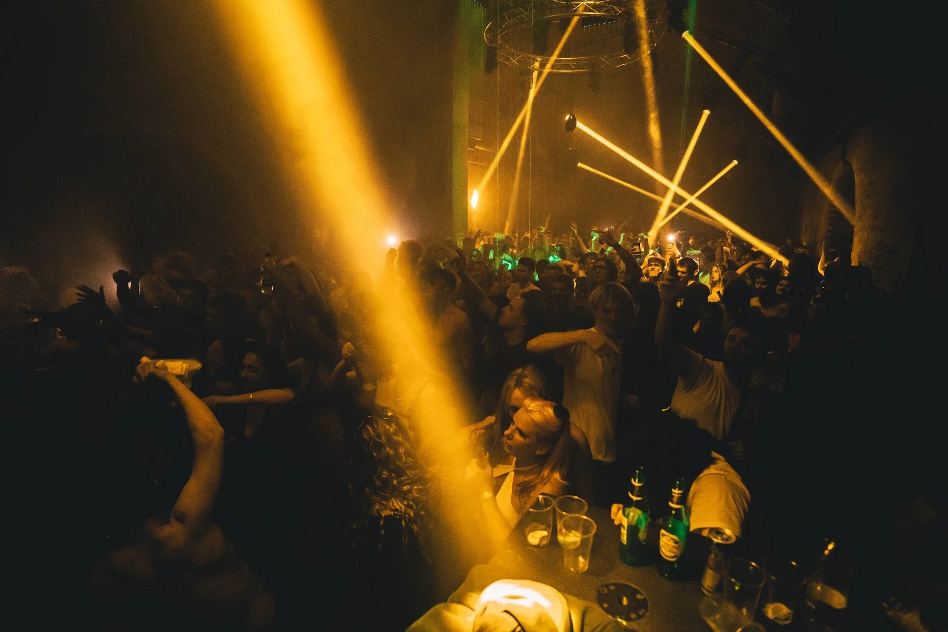 FREE TICKETS + FREE DRINK - RnB, Afrohouse, Latin House, Reggaeton, Pop - MOTIVE PARTY