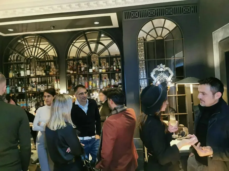 Luxury Connector® | London Networking for HNWIs & Professionals at Hay Hill Private Members Club