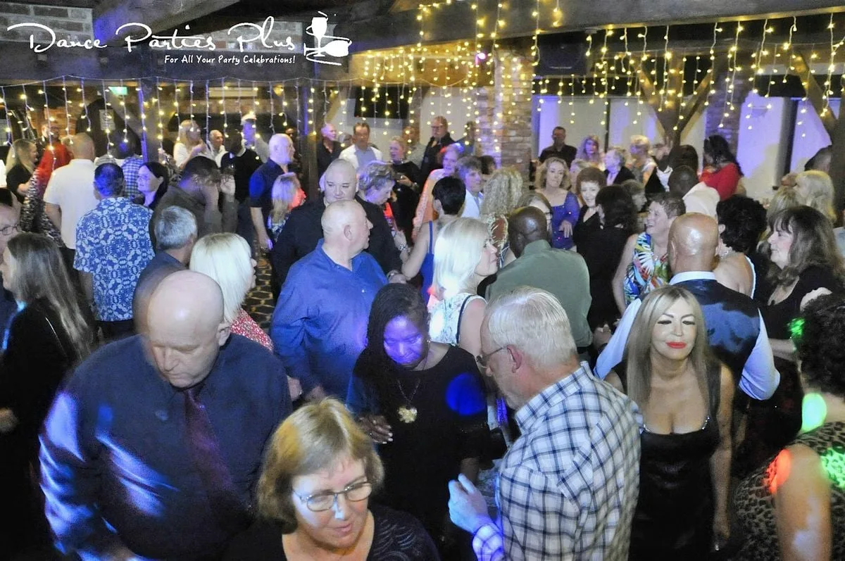 BUSHEY, HERTS. Over 35's-65's+ Party for Singles & Couples- FRI 2 OCT