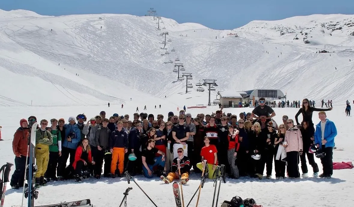 RUSNO x FLUGEL Apres Ski Day Party🕺⛷️