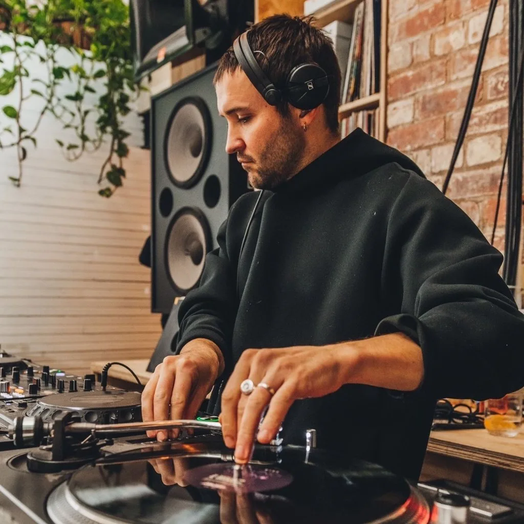 Dahlia Stereo Sessions: Jonjo Williams & Friends