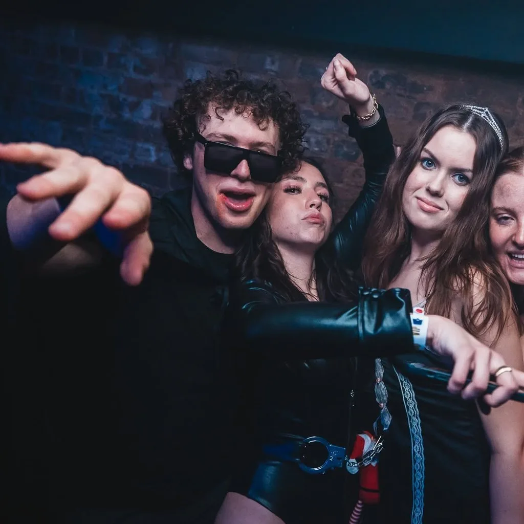 Murder On The Dancefloor - 90s & 00s Throwback Halloween Party at Clapham Grand