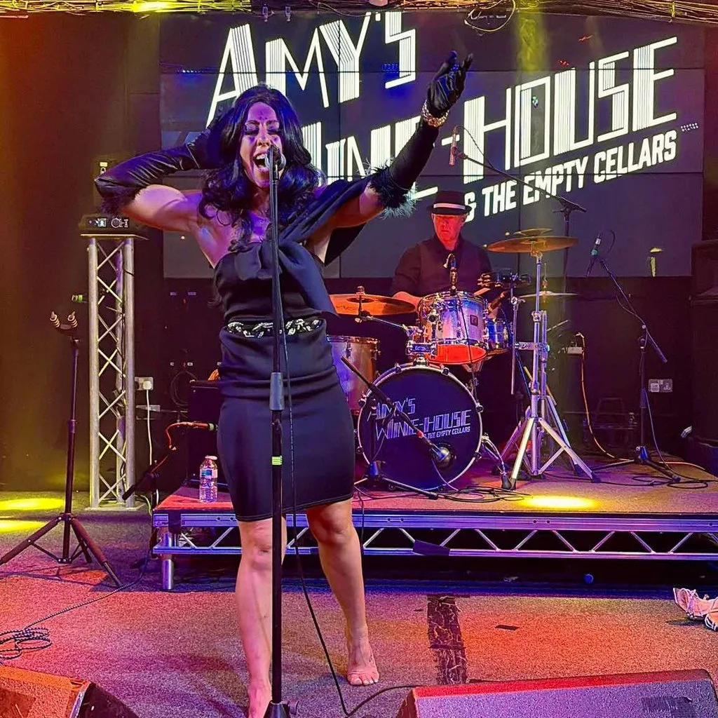 Amy's Wine-house and the Empty Cellars - live at Empire Rochdale at Empire Rochdale