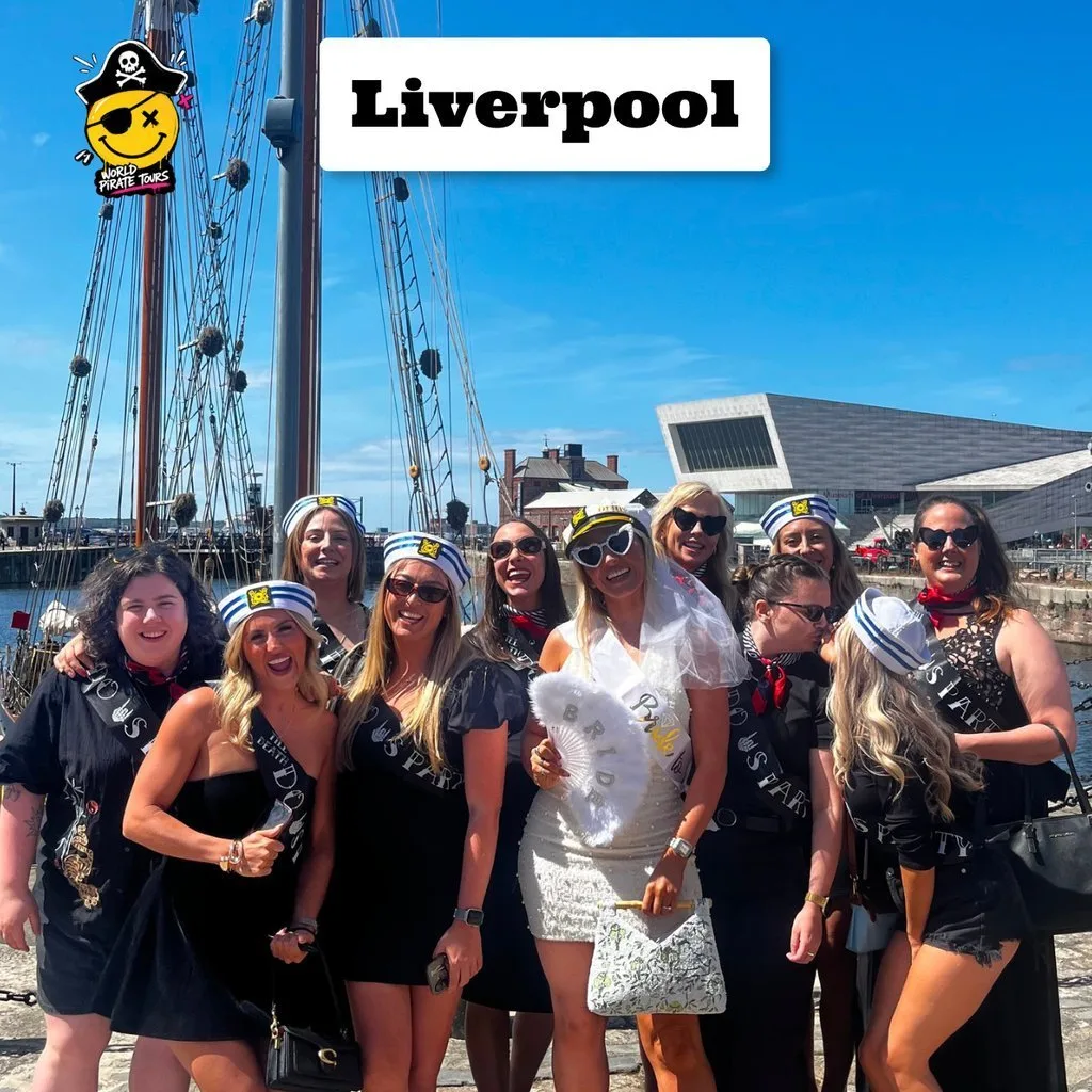 The UK's Wildest Boat and Bar Crawl - Liverpool
