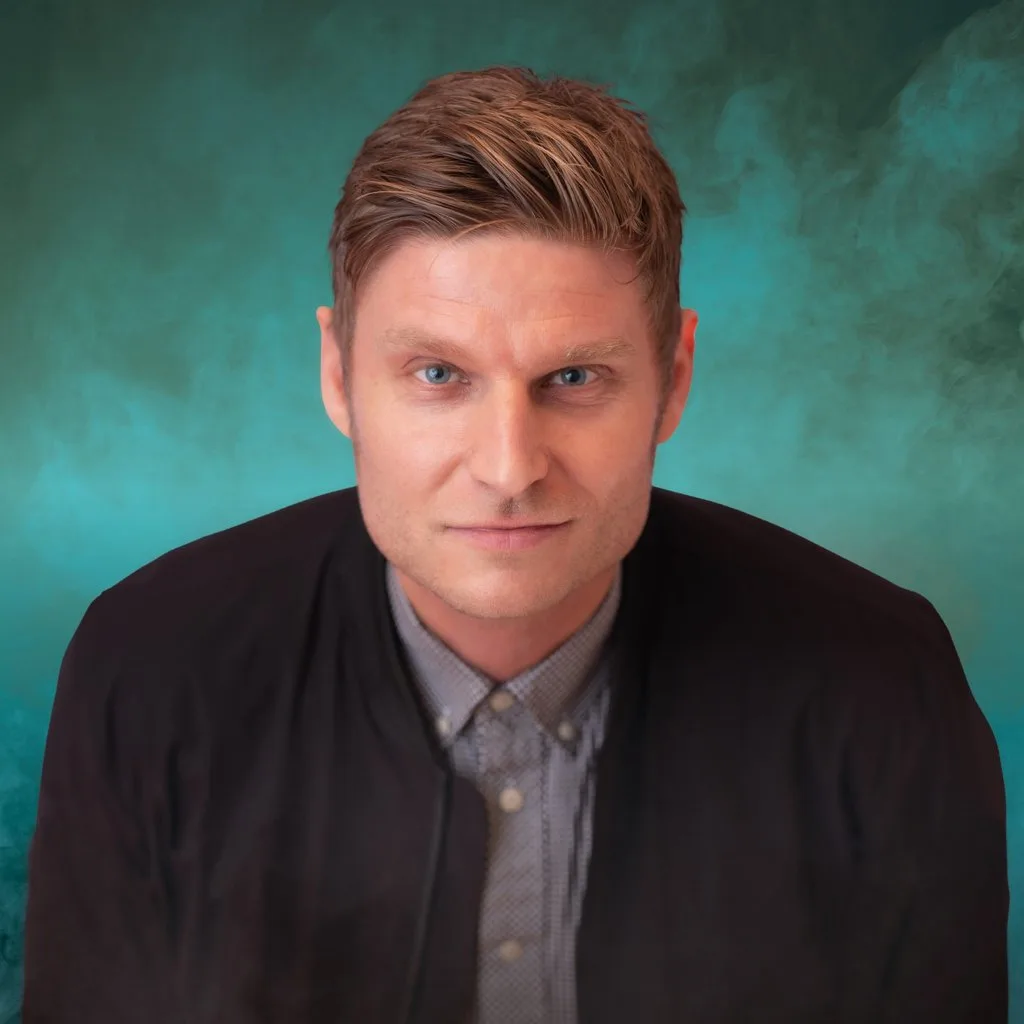 CLOSEUP COMEDY in Cheltenham with Scott Bennett and more! at Parabola Arts Centre