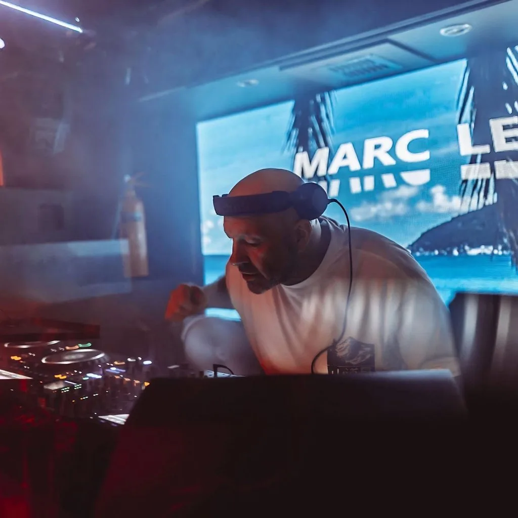 Marc Leaf - No Frills at The Space
