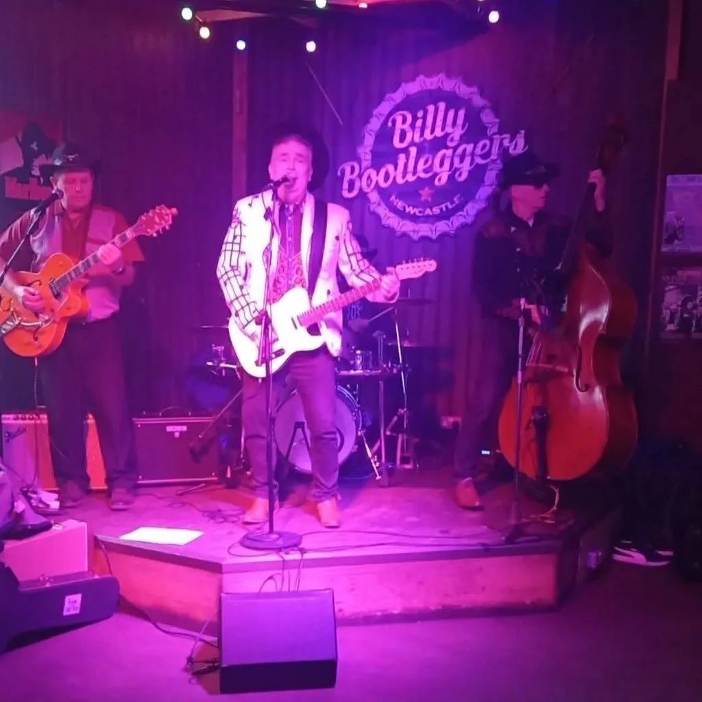 Hank and The Hotdogs - Live @ Billy's at Billy Bootleggers