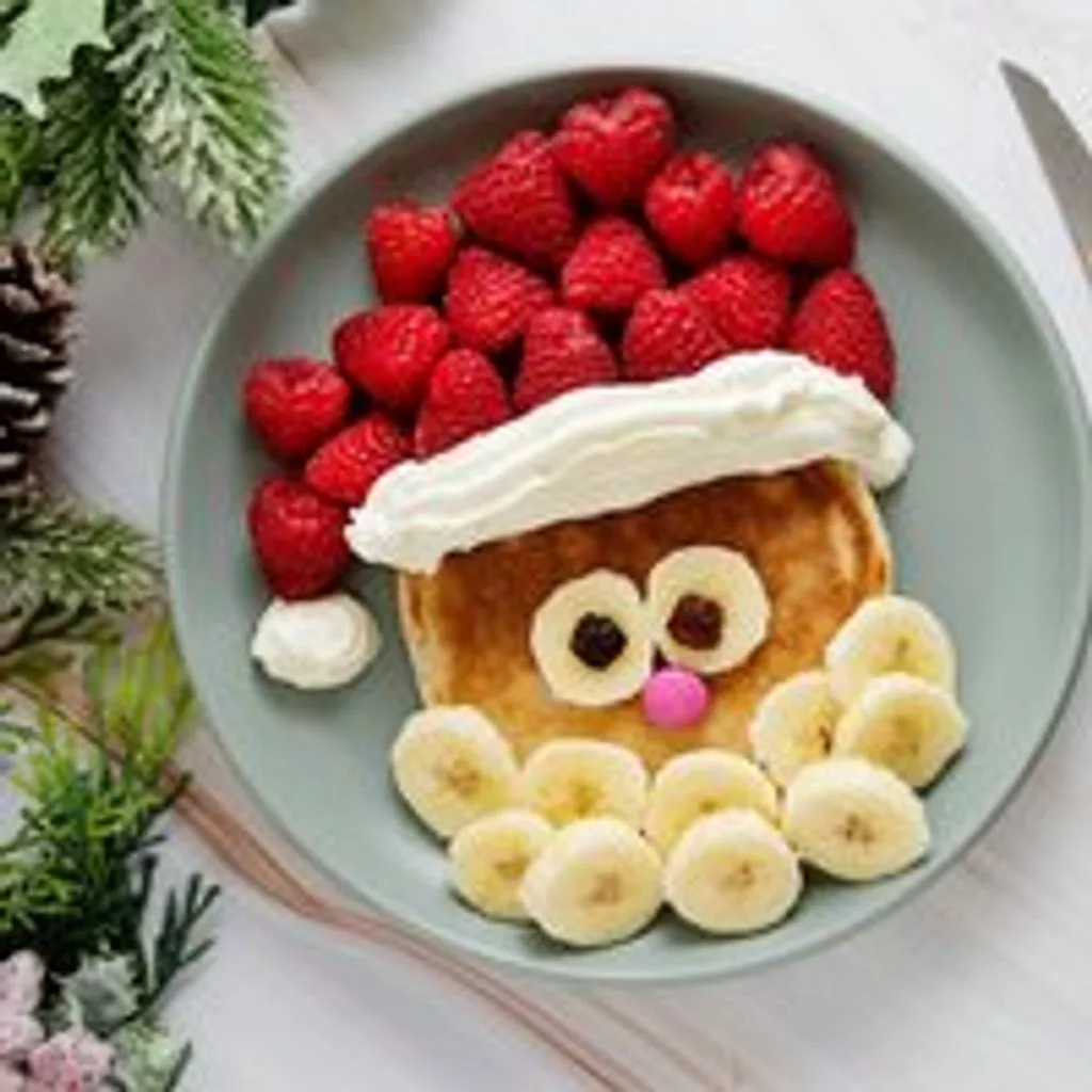 Brunch With Santa At The Garden Bar & Restaurant, Monton at The Garden Bar And Restaurant