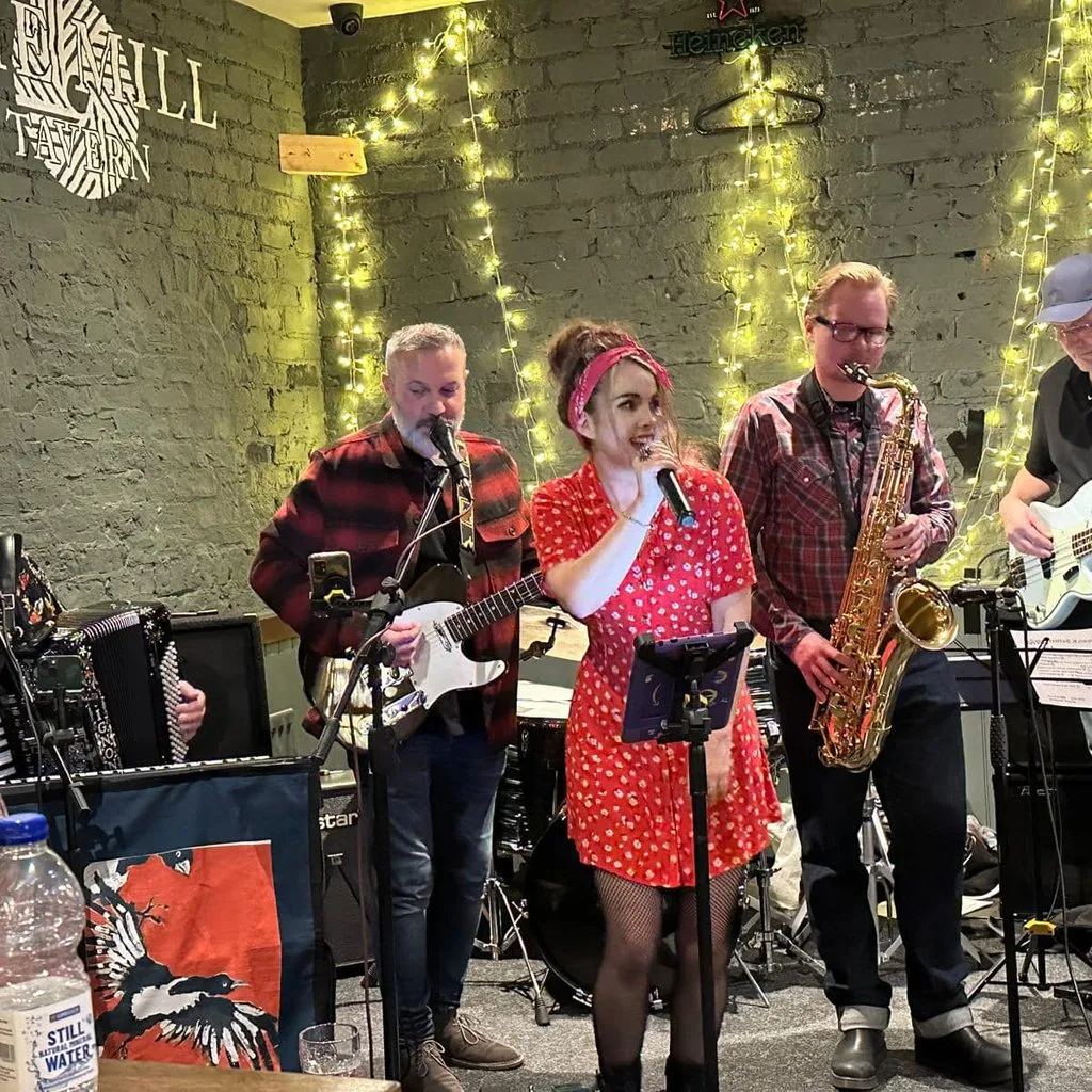 Queen K & The Kings of Musette at Billy Bootleggers