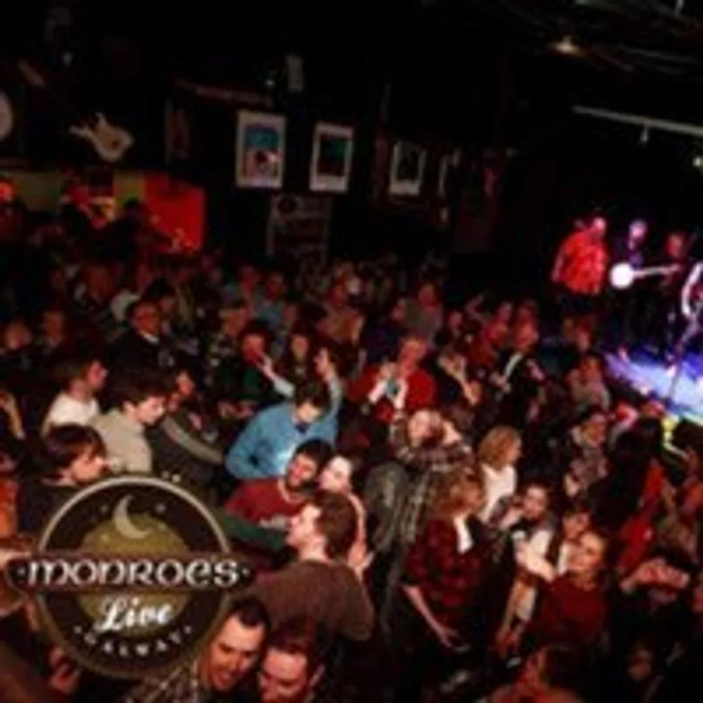 Andrew Ryan at Monroes Live