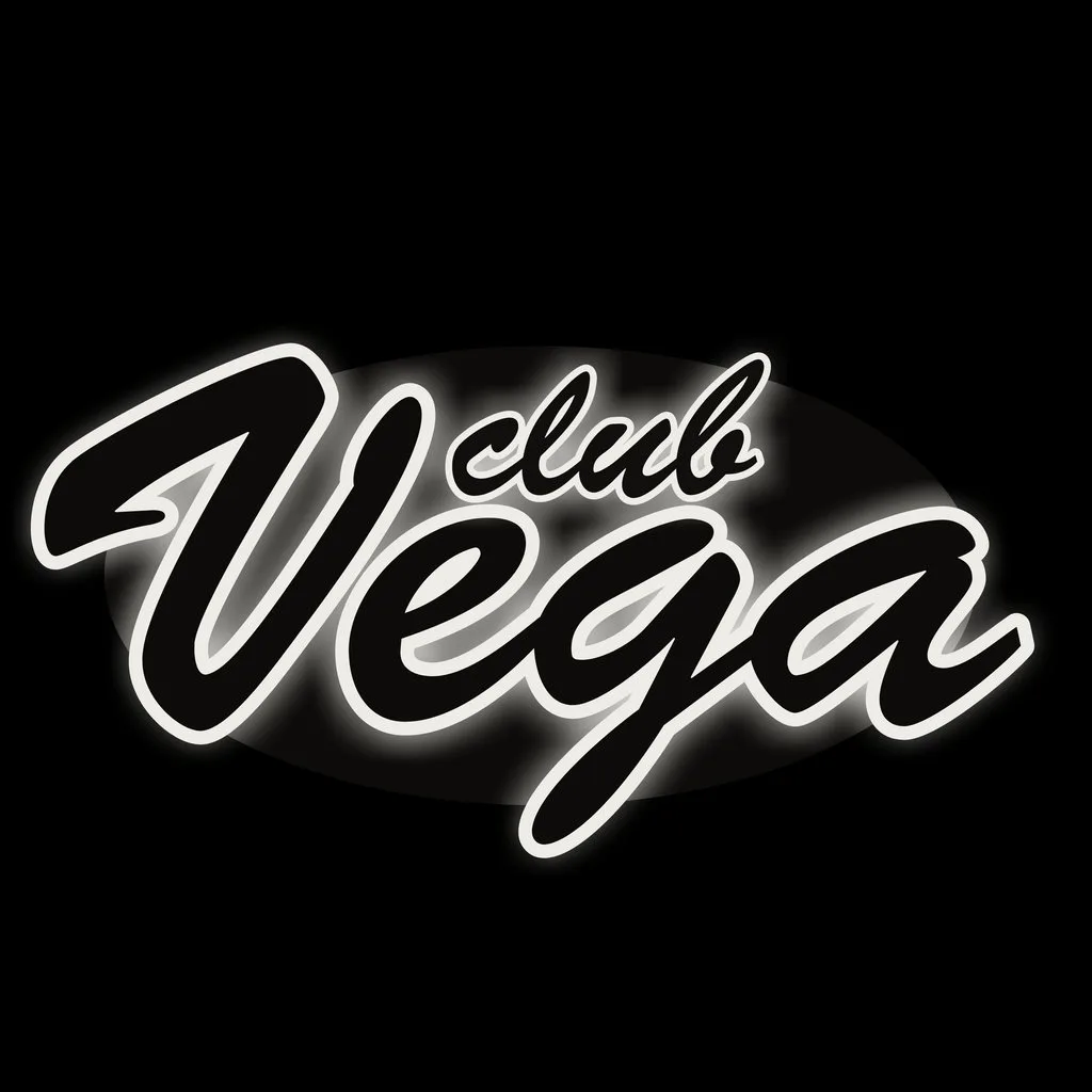 Club Vega // Josh Pace at Club Vega