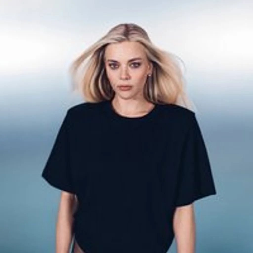 Becky Hill: Intimate Show + Guest DJ at Camp And Furnace