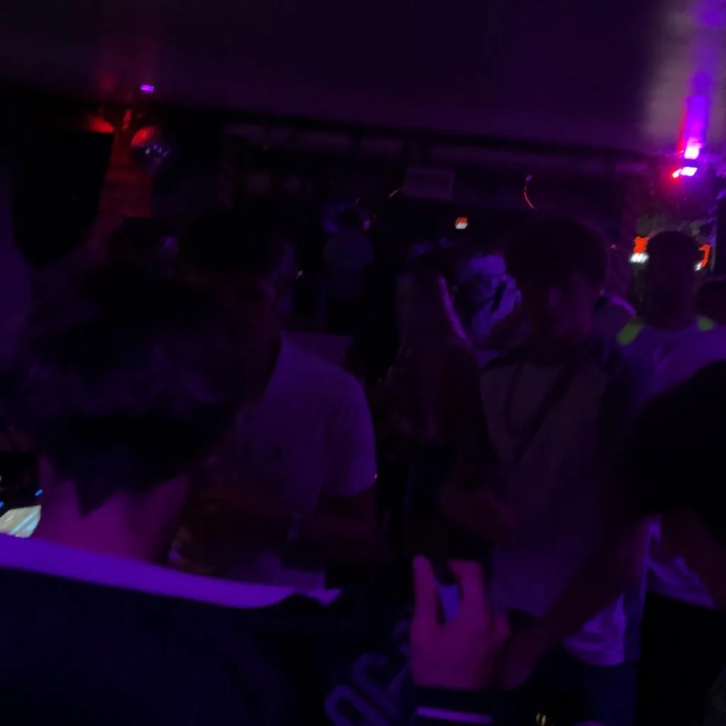 MASSiV SOUNDZ: RENE ROLLERZ at Cafe Rene