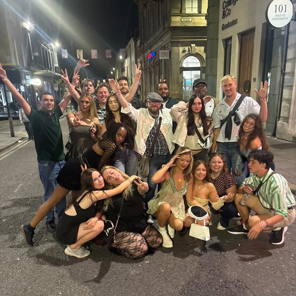 Bank Holiday Pub Crawl - Meet New People! at Head Of Steam