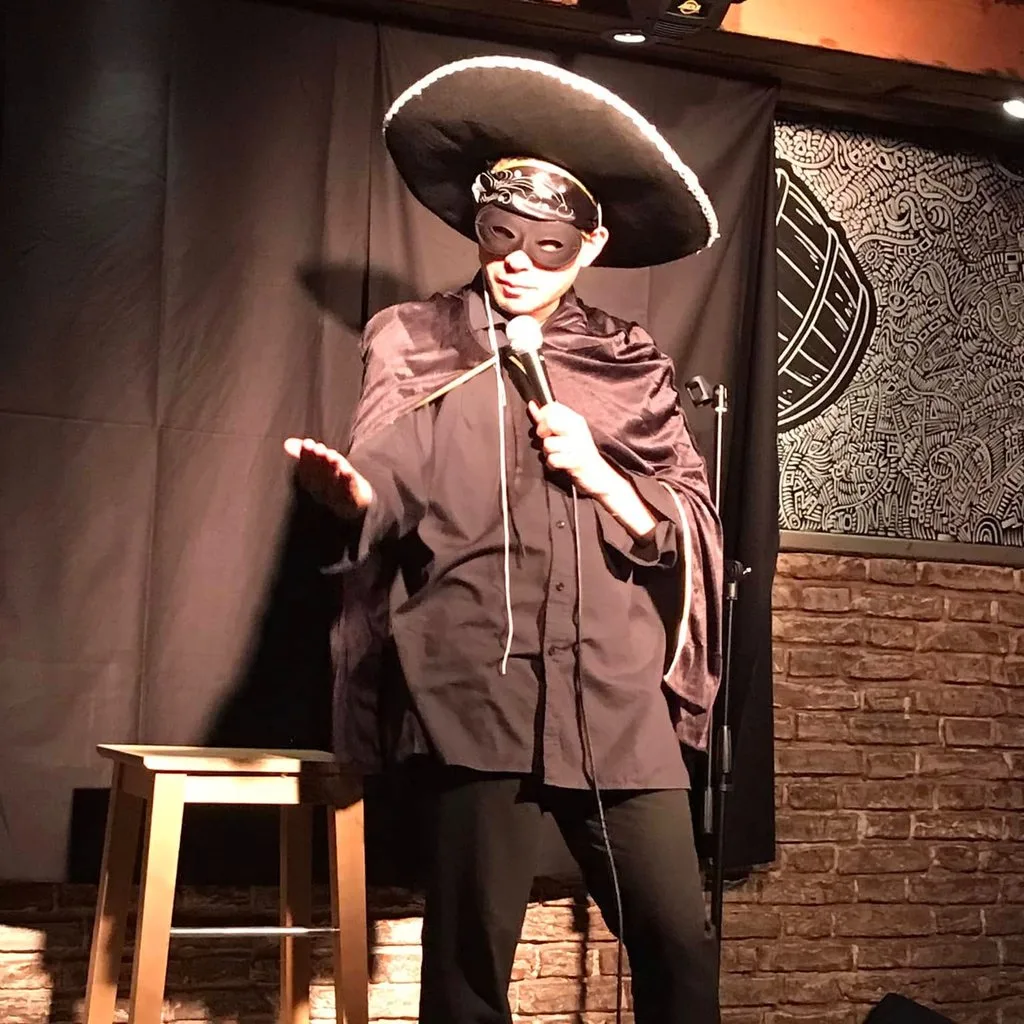 Live podcast with a professional comedian at Old London Road Cafe