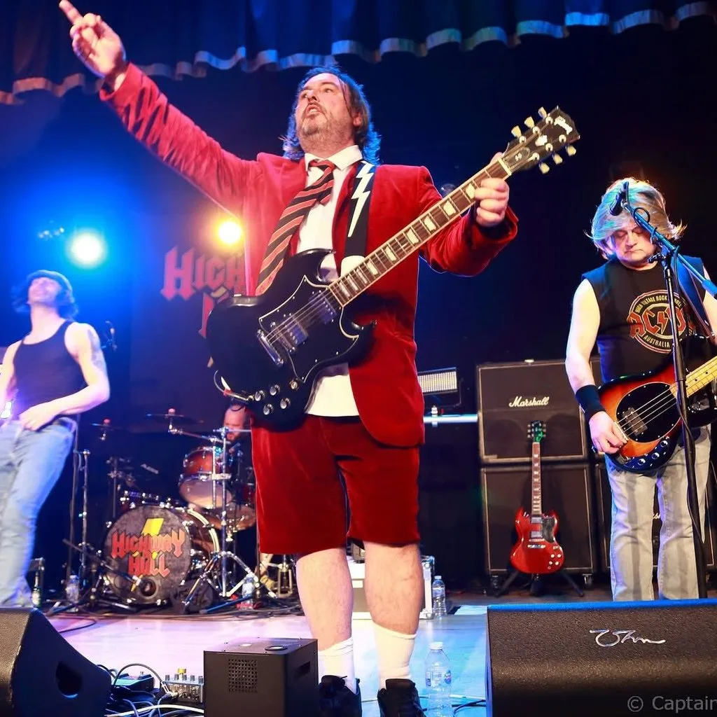 Highway To Hull (A Tribute to AC/DC) Live at Stirling Castle