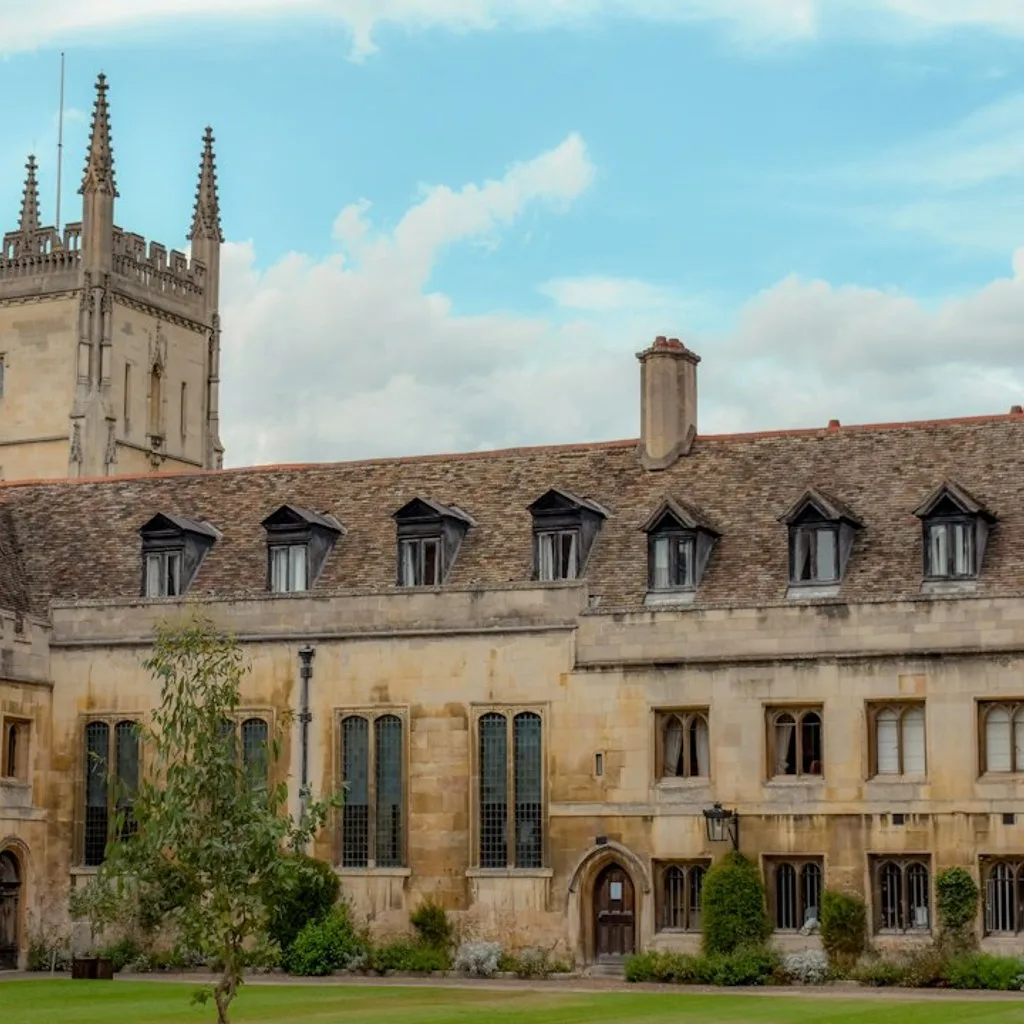 Cambridge Audio Tour: Castle Hill Legends at St John's College, Cambridge