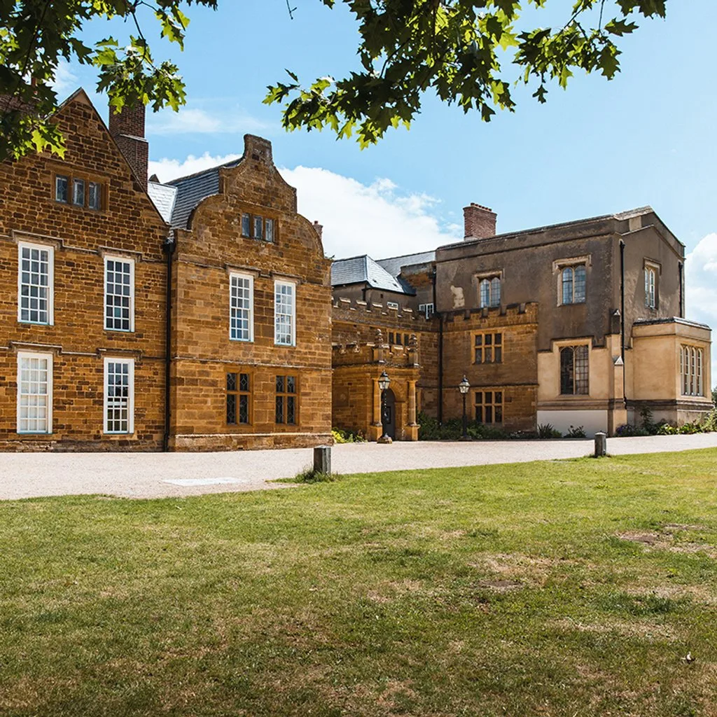 The Shoosmith Gallery Presents: 'Echoes Across Borders' at Delapre Abbey