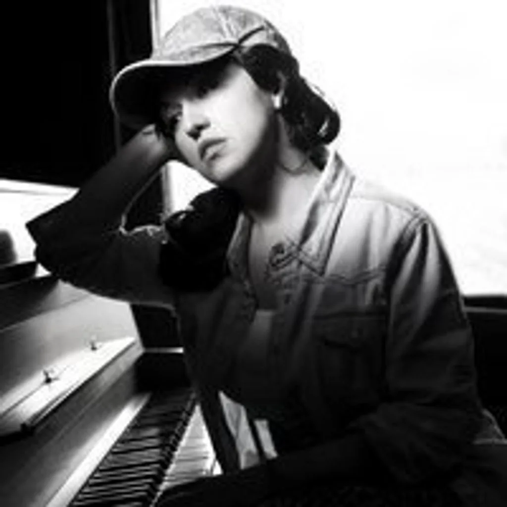 Michelle Elii at The Blue Dog