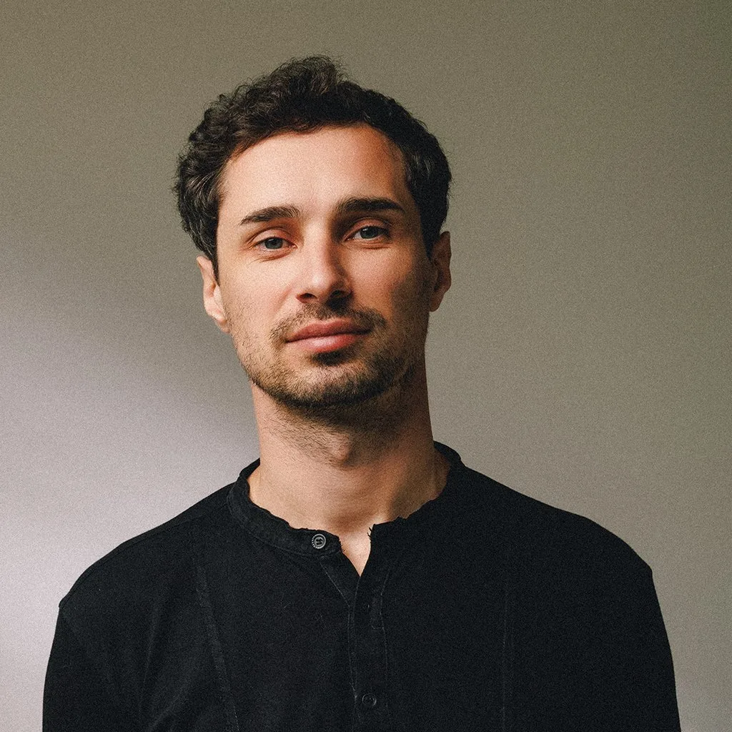 Pura Vida presents: Cristi Cons at Stage and Radio