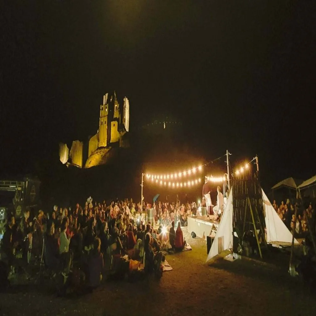 Outdoor family theatre