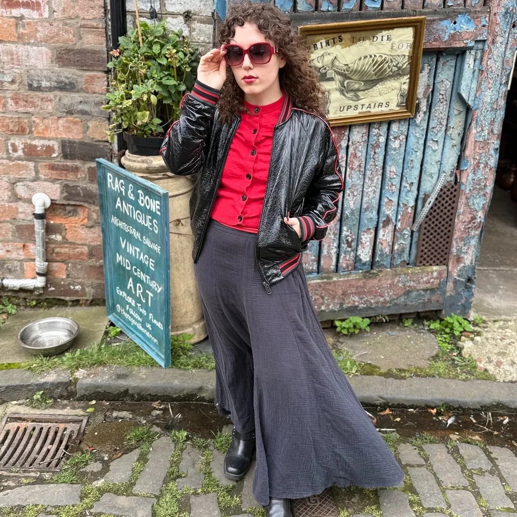 Moxie Vintage & Peloved Clothing 20% Student Discount at Rag And Bone