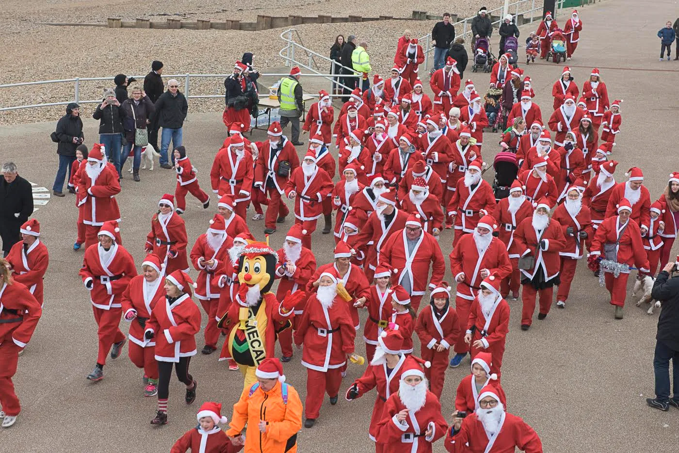 Bexhill Lions Santa Dash/Santa Paws
