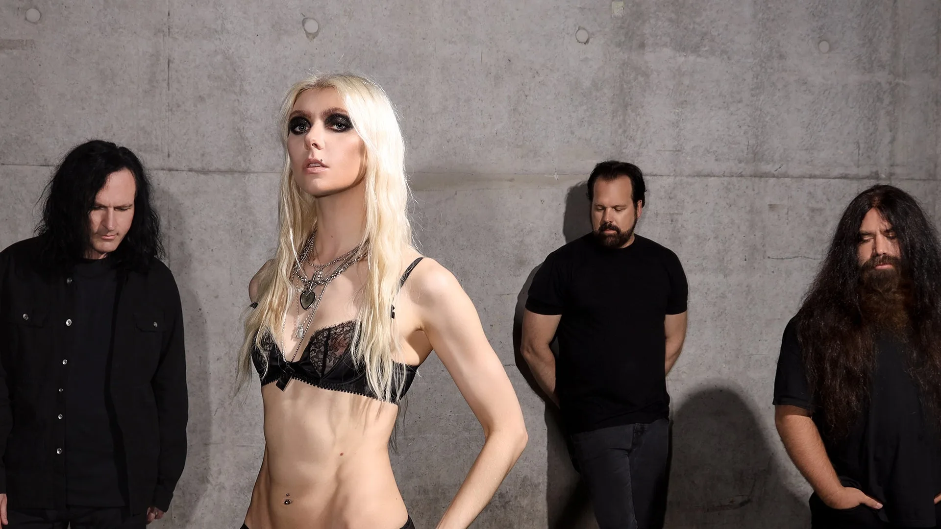 The Pretty Reckless: Dear God Tour