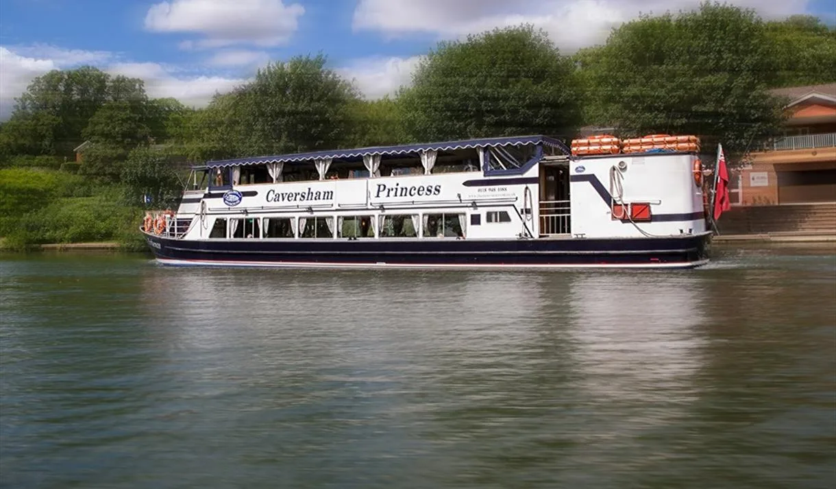 Pangbourne Cream Tea Cruise with Thames Rivercruise at Bridge Street