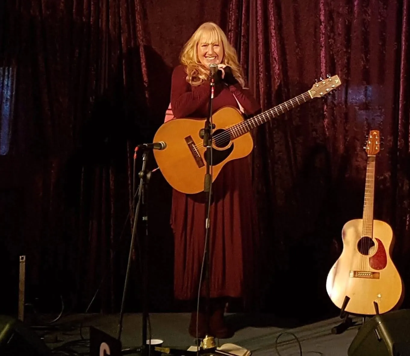VIKKI CLAYTON / PEN and STU at Toft House, Middlesbrough Little Theatre Club