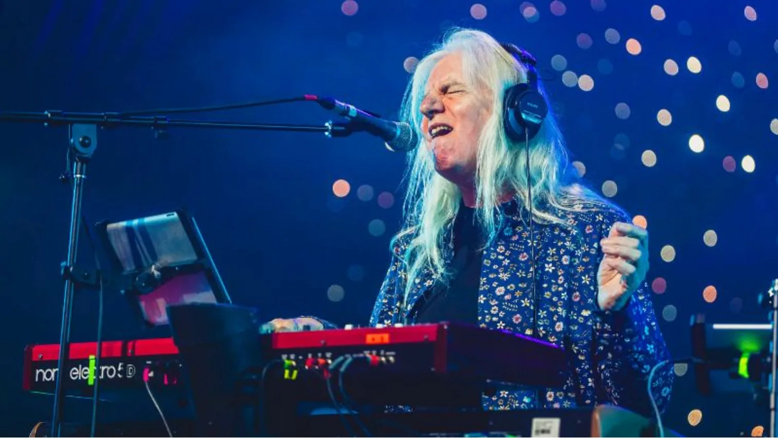 John Young of Lifesigns live in York (Solo)