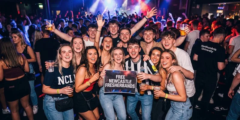 FREE NEWCASTLE & NORTHUMBRIA FRESHERBANDS! 🤩🪩💕SIGN-UPS NOW LIVE