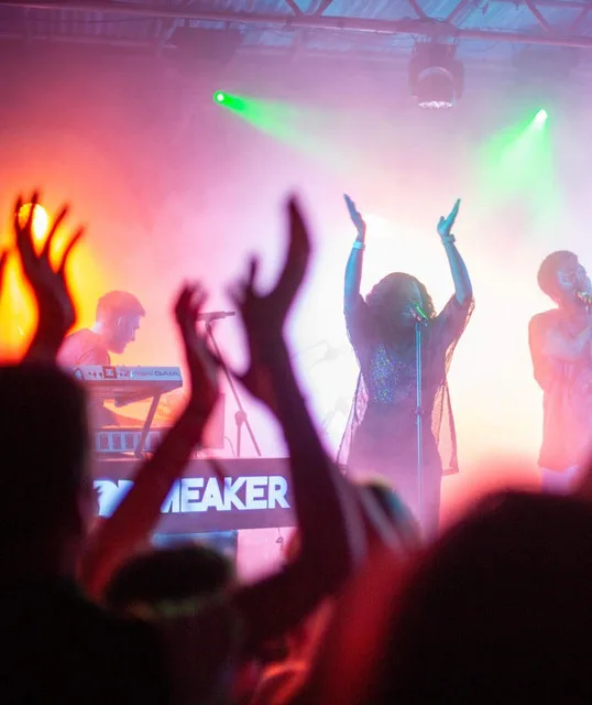 Dr Meaker - The 'Distorted Sun - Collaborated' Tour
