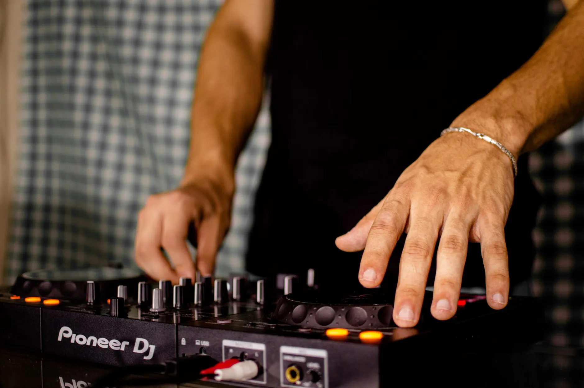 ON REPEAT ∙ Y2K RAVING | Canterbury at Club Chemistry