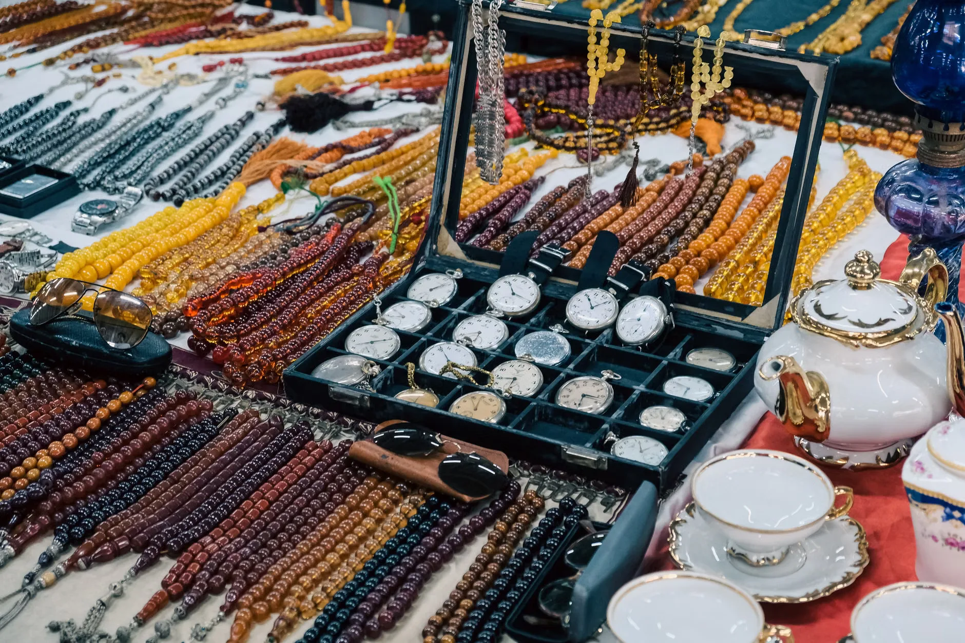NUMBER ONE EVENTS – ANTIQUES FAIR