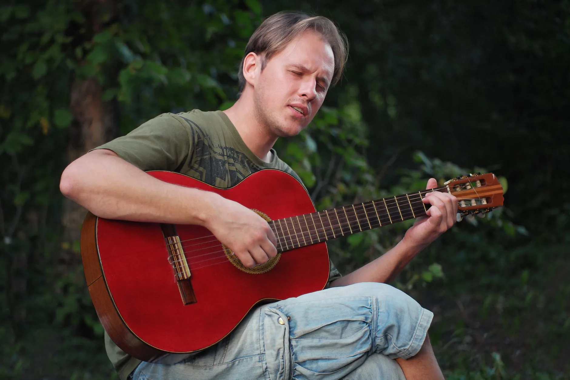 Summer @ Darlington Libraries :Magical Music for Minis (Darlington) at Darlington Library