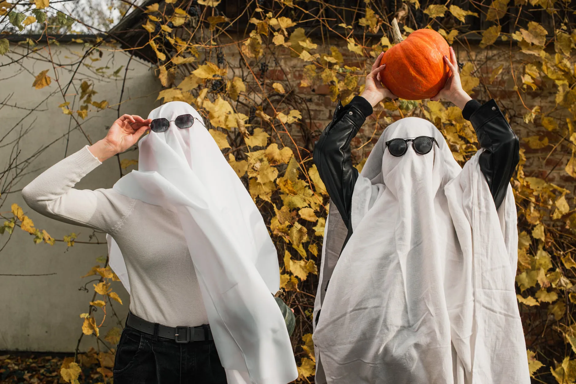 We Three Kings - Bonesy Halloween Bash