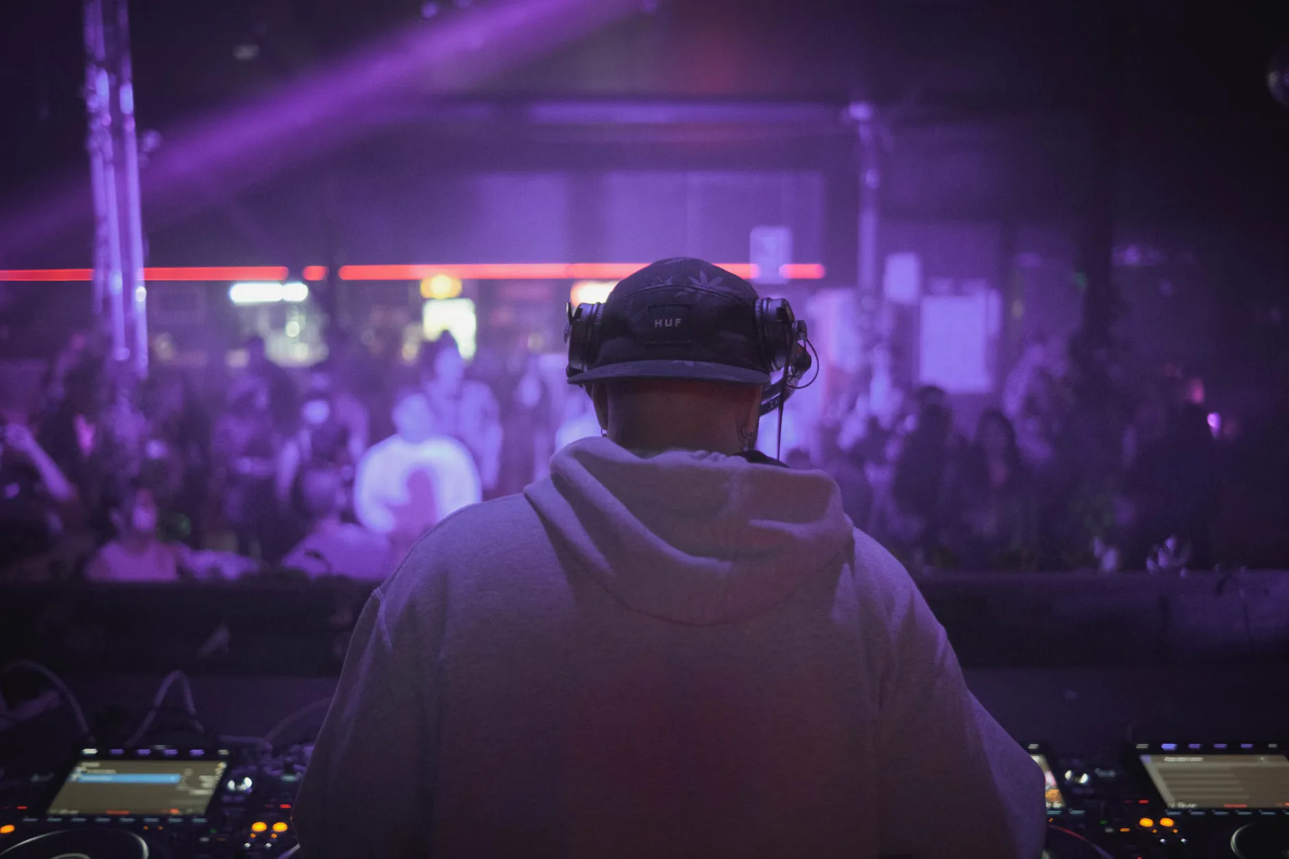 Bare Maximum x Stereo: DJ Flight & SIMMS at Stereo