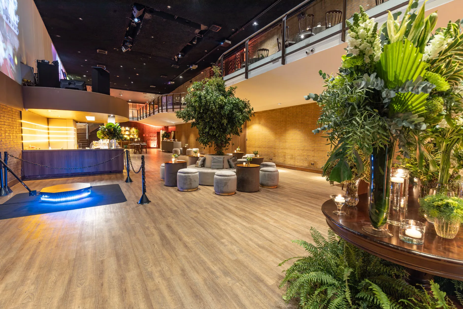 Hypnotist Night featuring Richard Nelson at Station Hotel