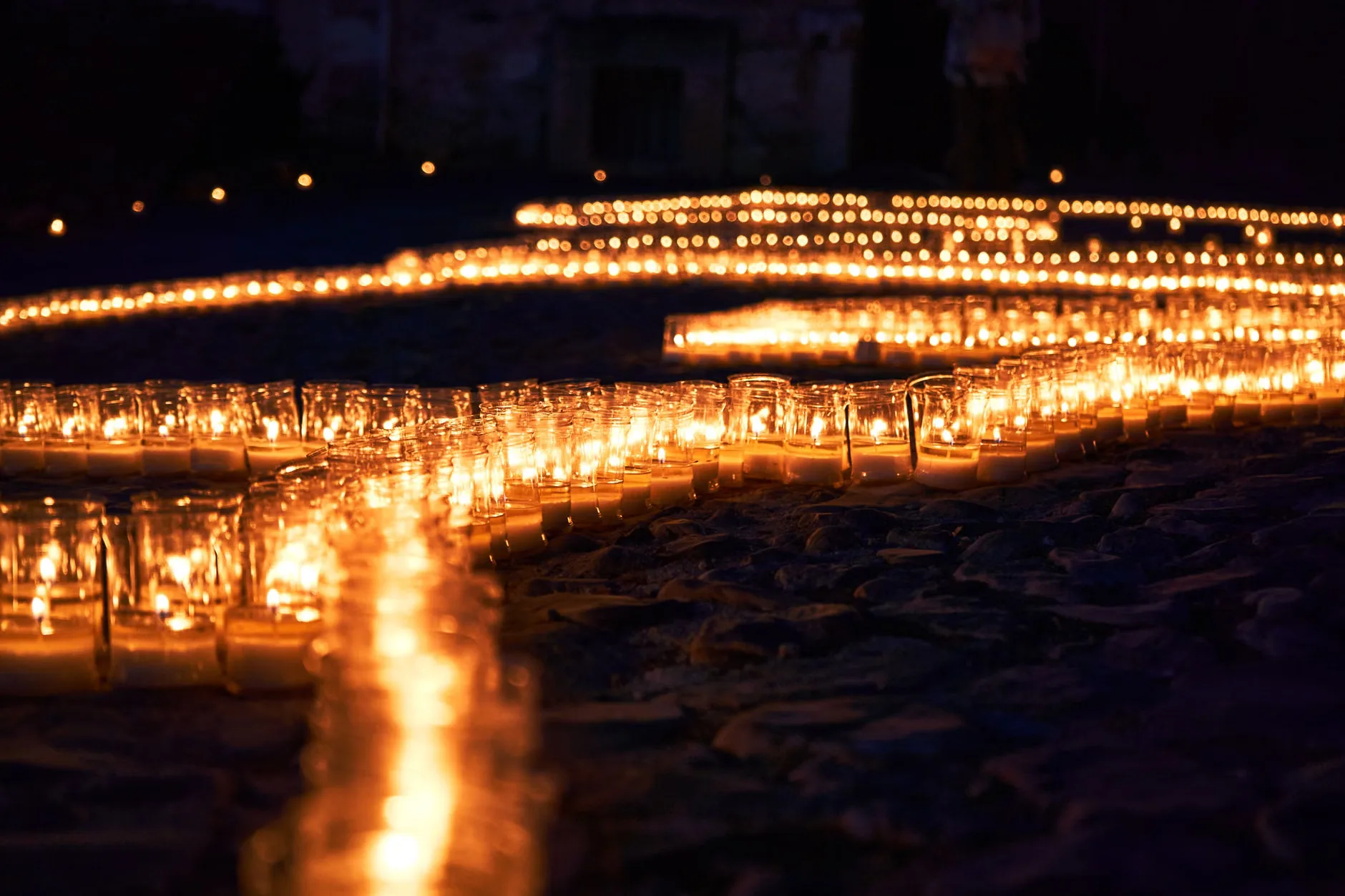 Queen by Candlelight at Peterborough Cathedral