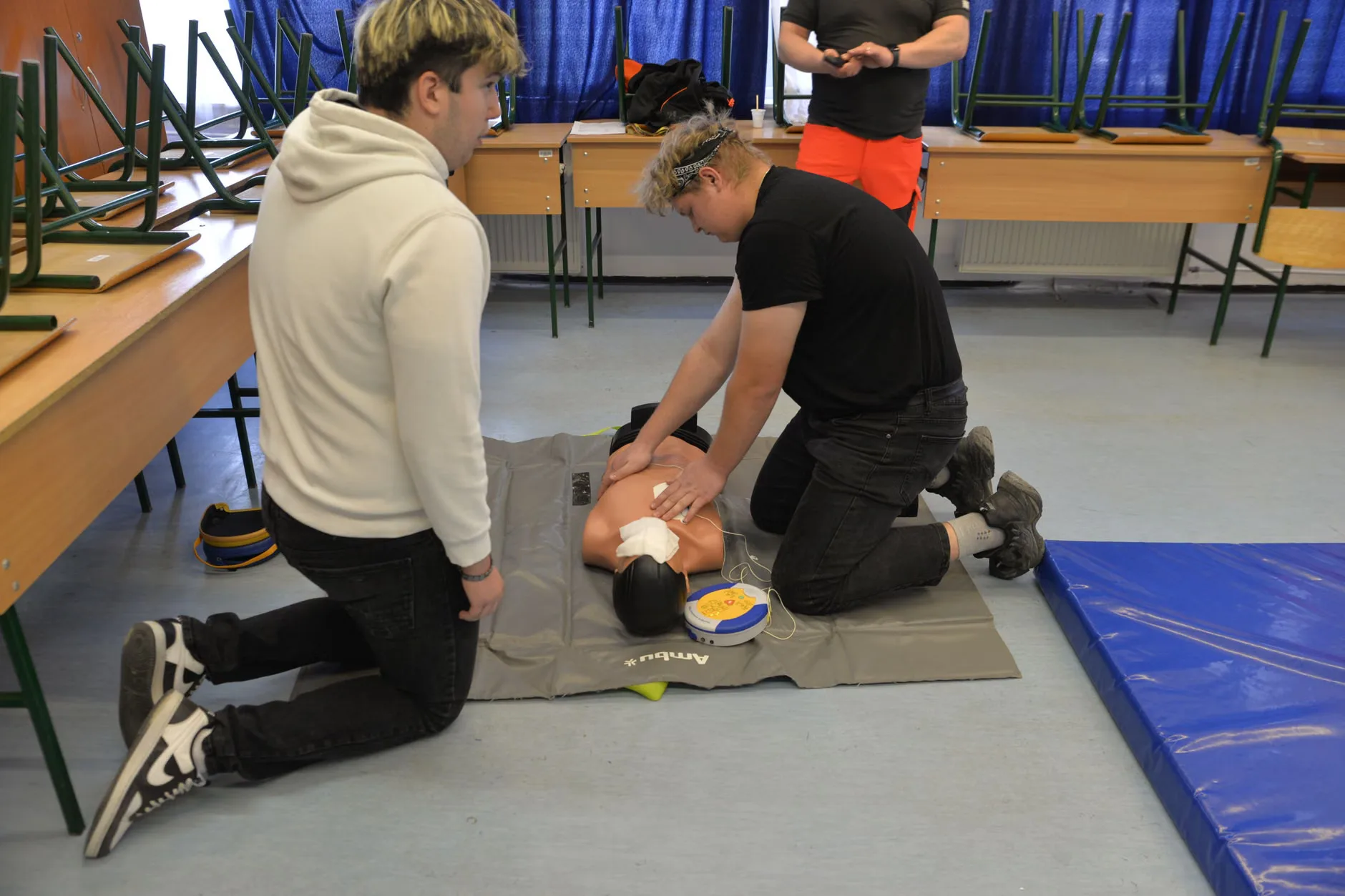 Emergency First Aid at Work (EFAW) Course - Chester at Abbots Well Hotel