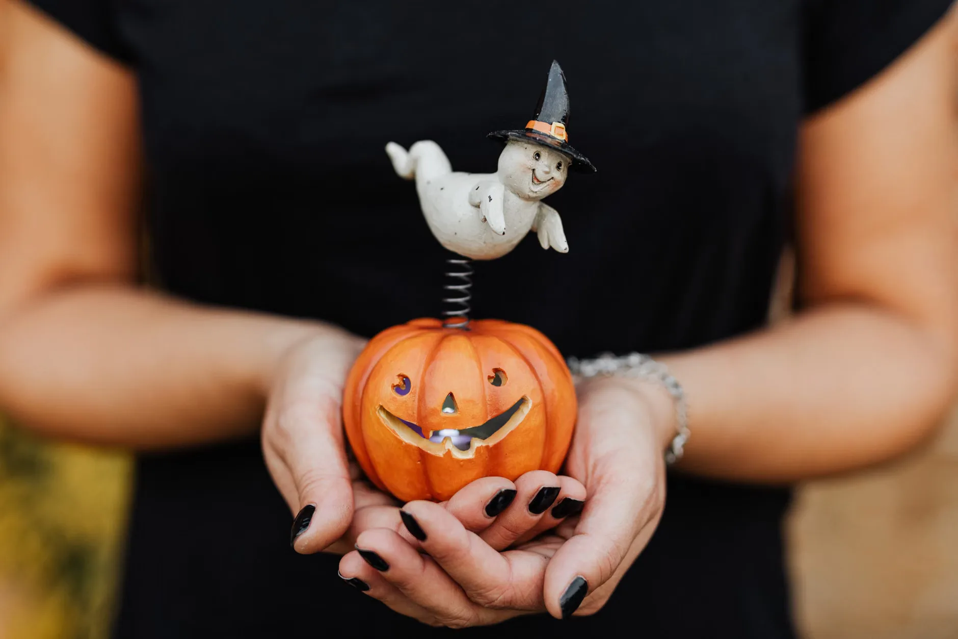 141 x Ithax Halloween Special at Billy Bootleggers Bar