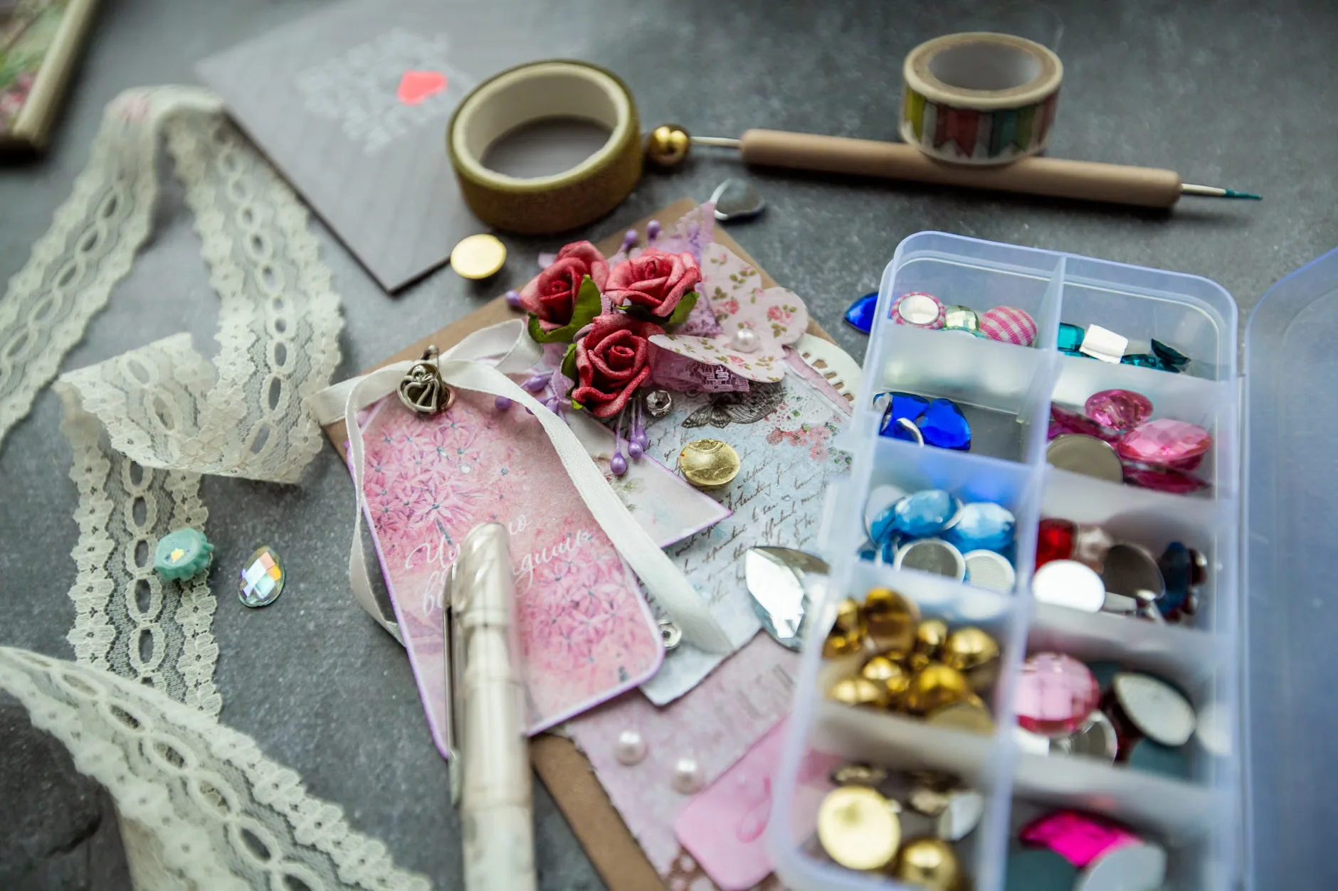 Resin jewellery with Helen COAST Funded by Swansea Council at Swansea Community Workshops