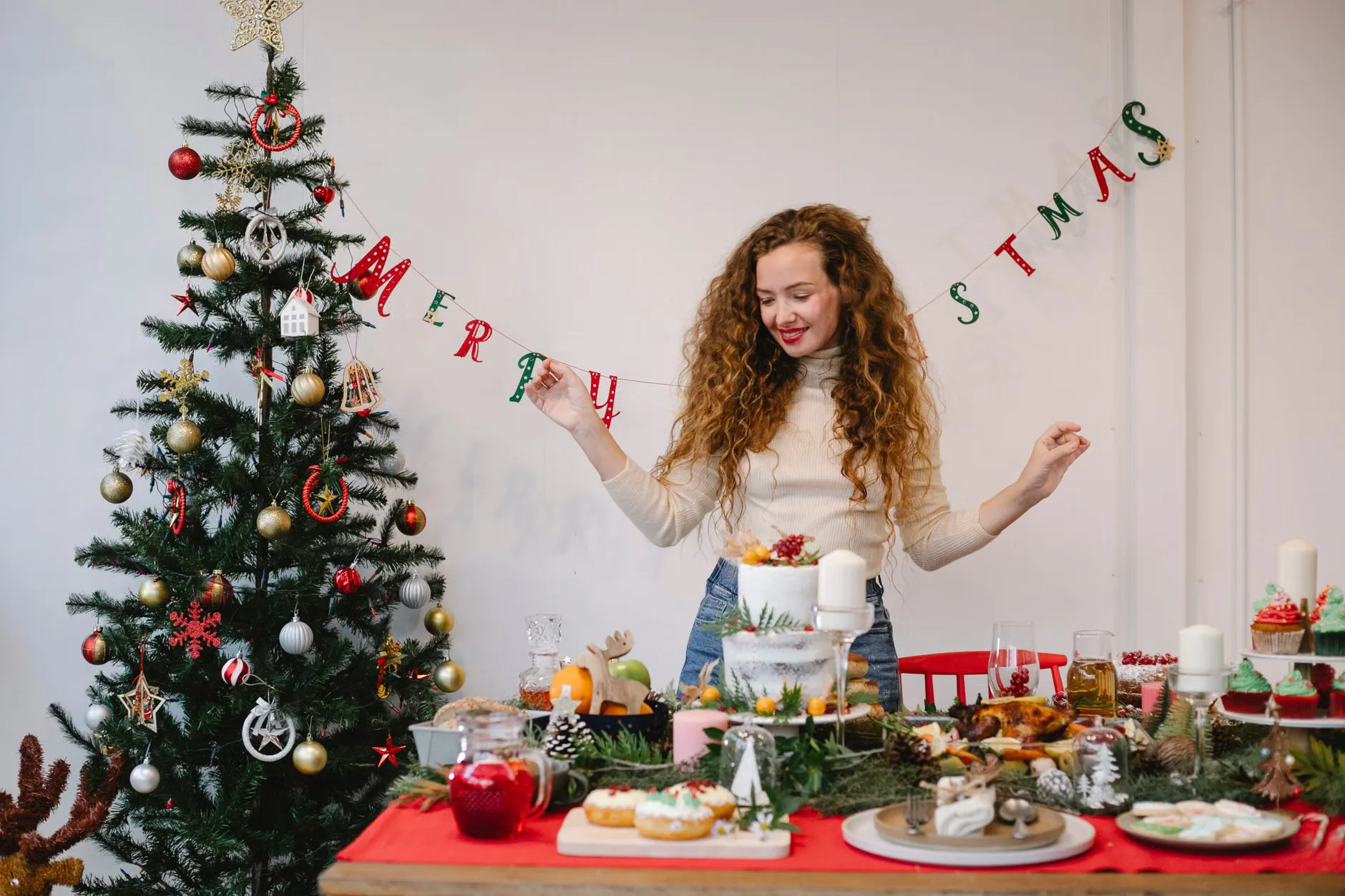 FREE EVENT – Chester Christmas Showcase – Chester Zoo at Hawthorn Square