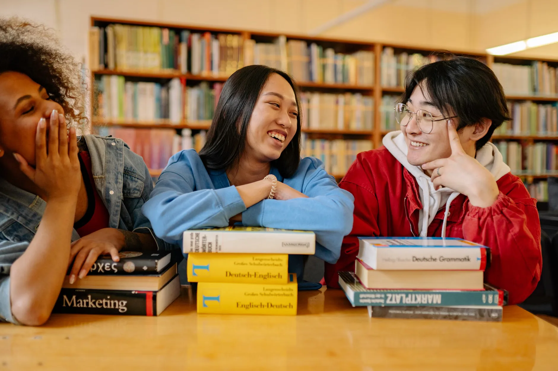 Celebrate ACOTAR: Book Club and Bedazzling (Book 4) - Nottingham at Waterstones