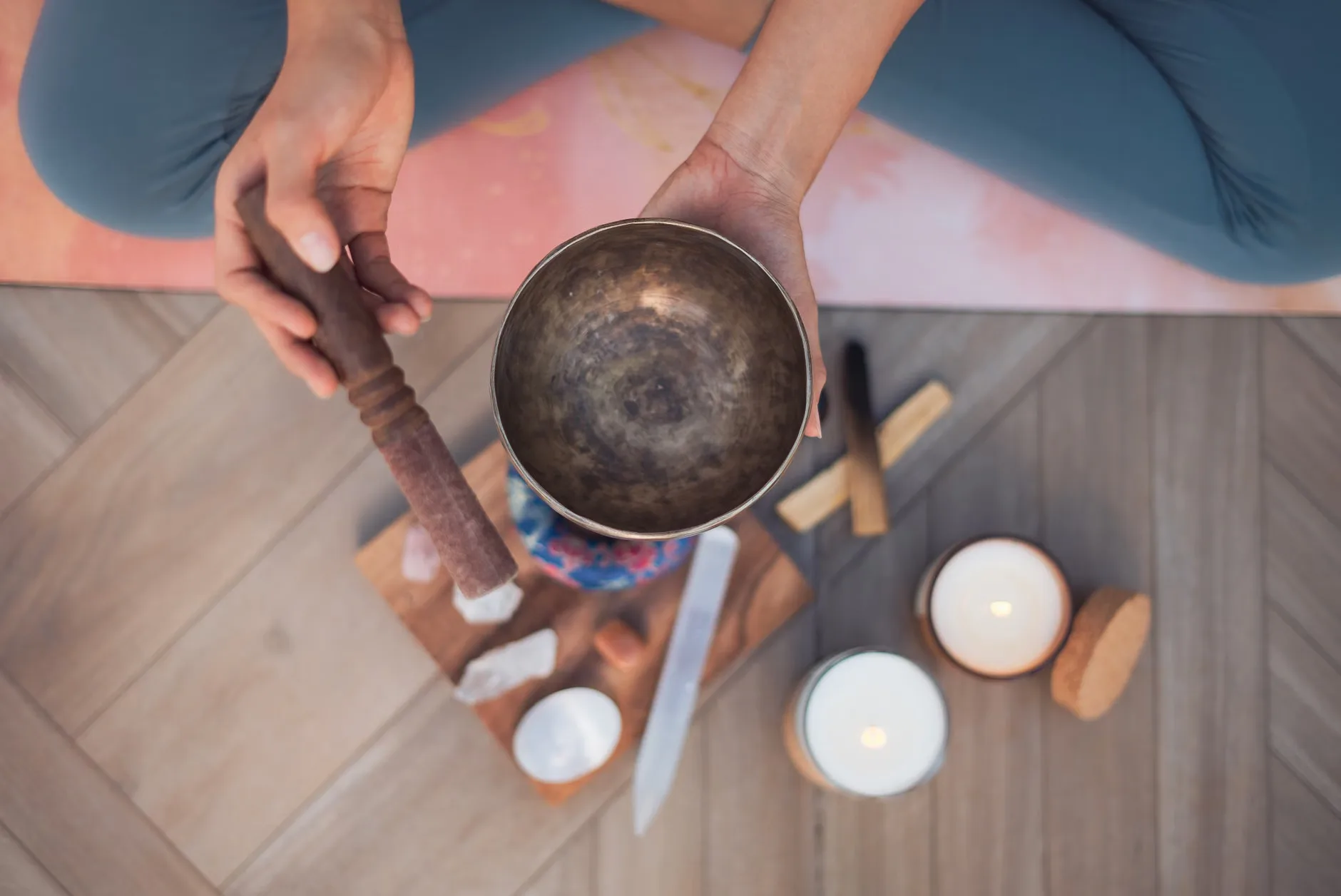✨Monthly Women-Only Sound Bath – A Calm Queen Sanctuary ✨ at Grosvenor Clinic