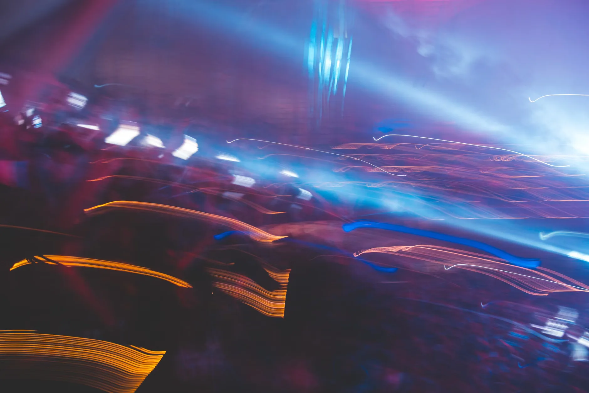 ALIVE: Paolo Ferrara (All Night Long) at E1