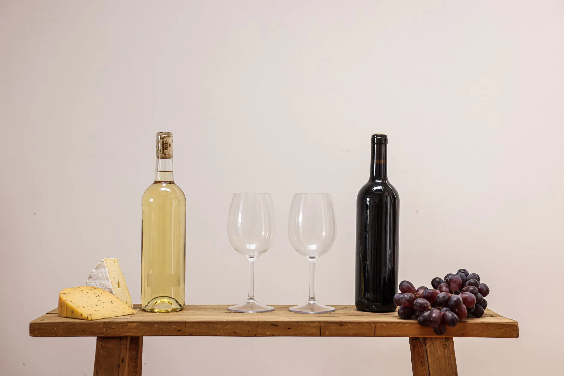 Relaxed walking wine tasting tour of Manchester's best wine spots