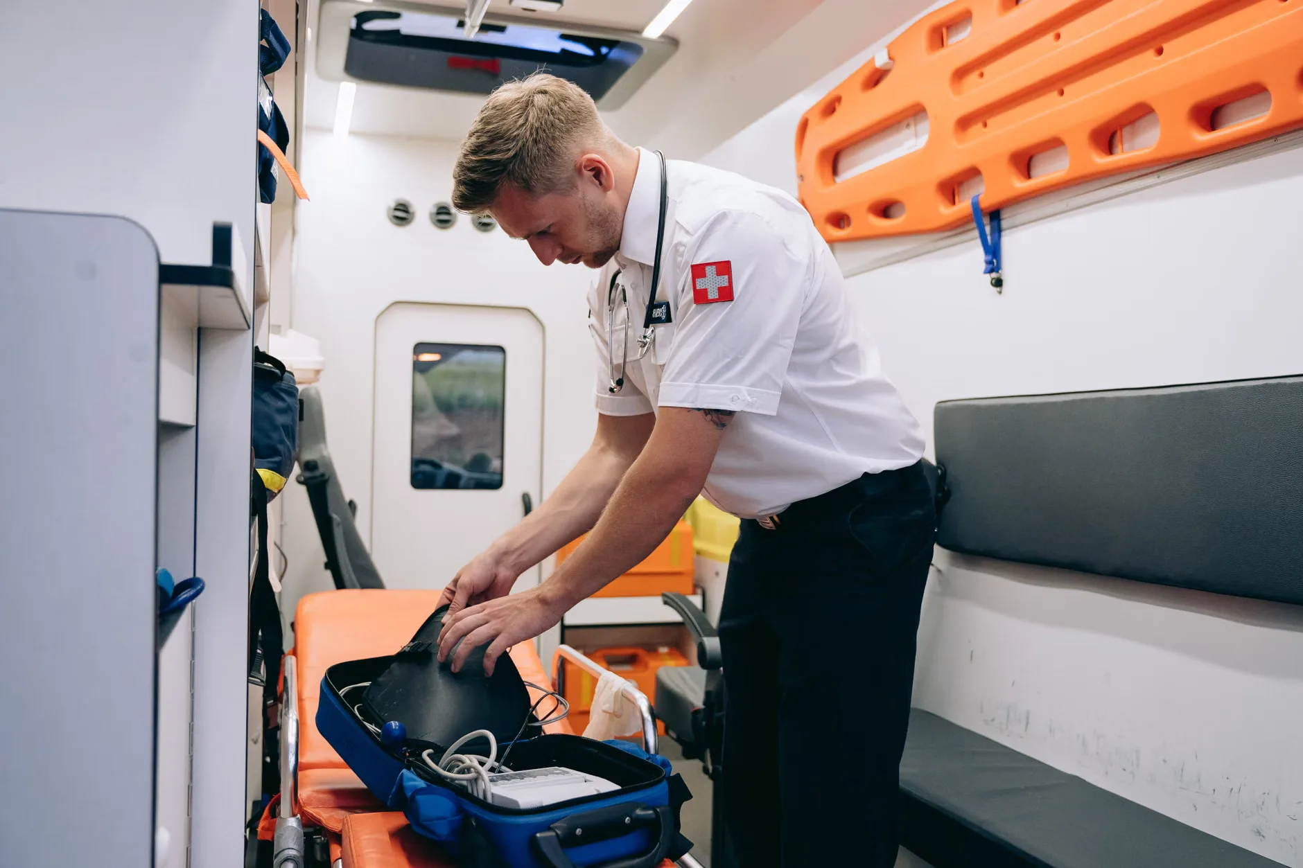 Emergency First Aid at Work (EFAW) Course - Swindon at British Red Cross