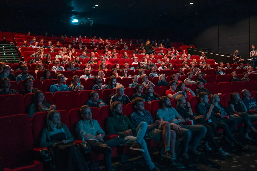 Cinema Comedy @ The Fellowship Inn, Bellingham SE London SE6 3BT : Robert White , Tadiwa Mahlunge